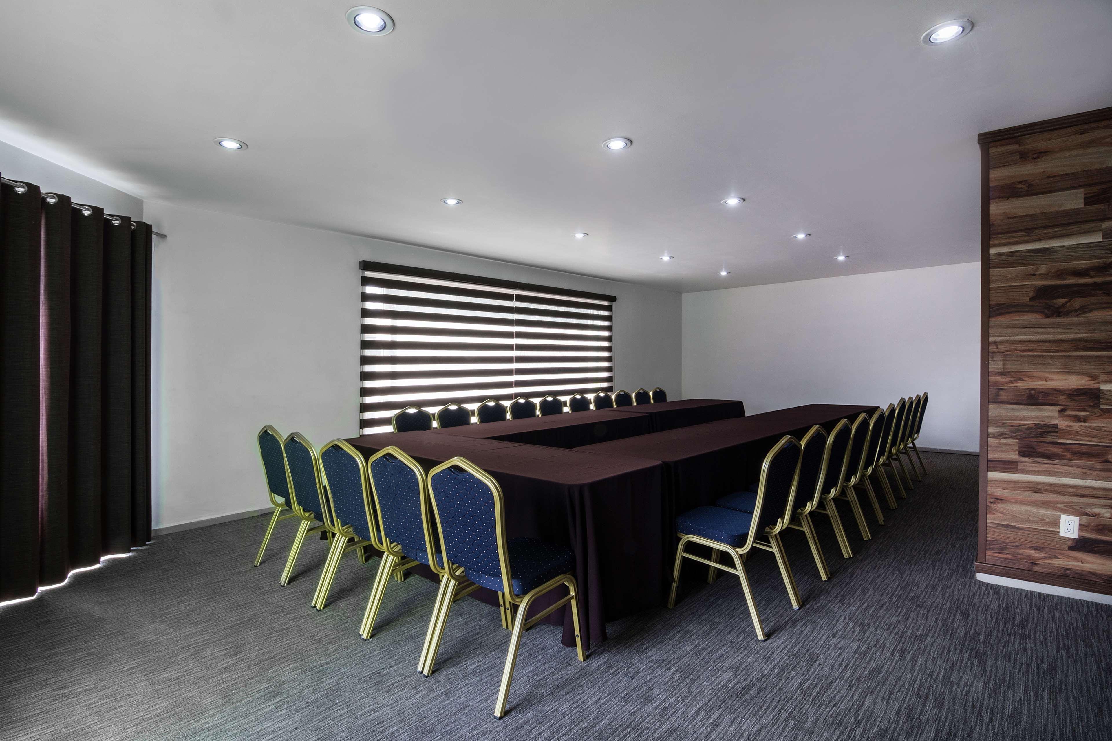 Hampton By Hilton San Juan Del Rio Hotel Bagian luar foto