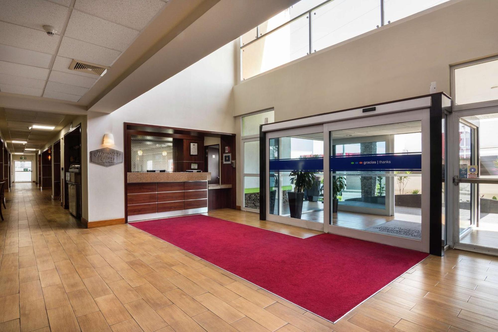 Hampton By Hilton San Juan Del Rio Hotel Bagian luar foto