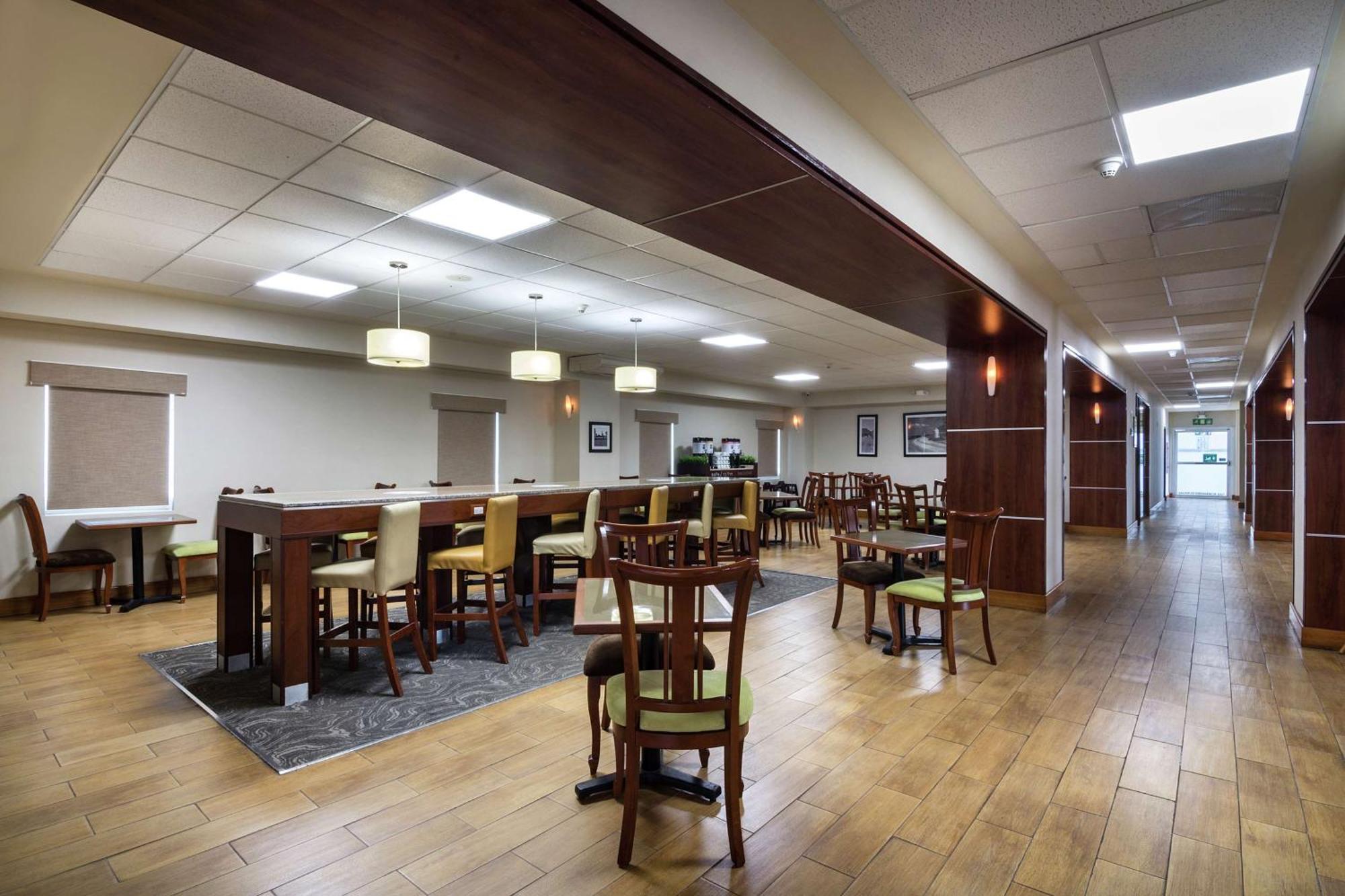 Hampton By Hilton San Juan Del Rio Hotel Bagian luar foto