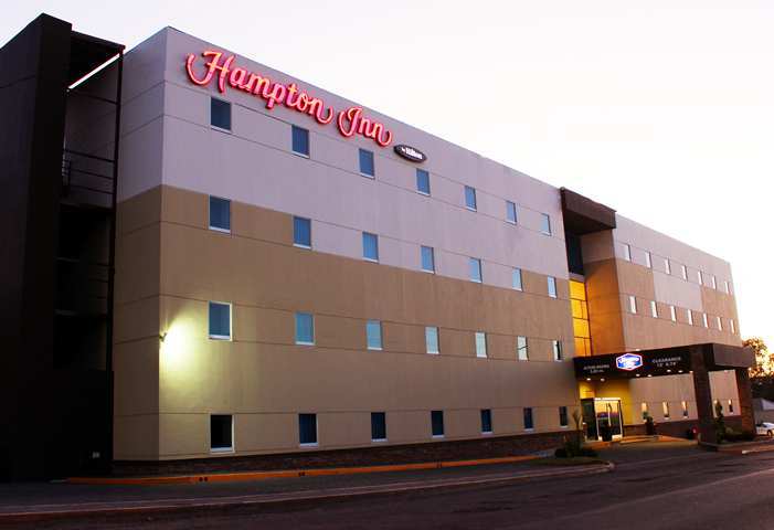 Hampton By Hilton San Juan Del Rio Hotel Bagian luar foto