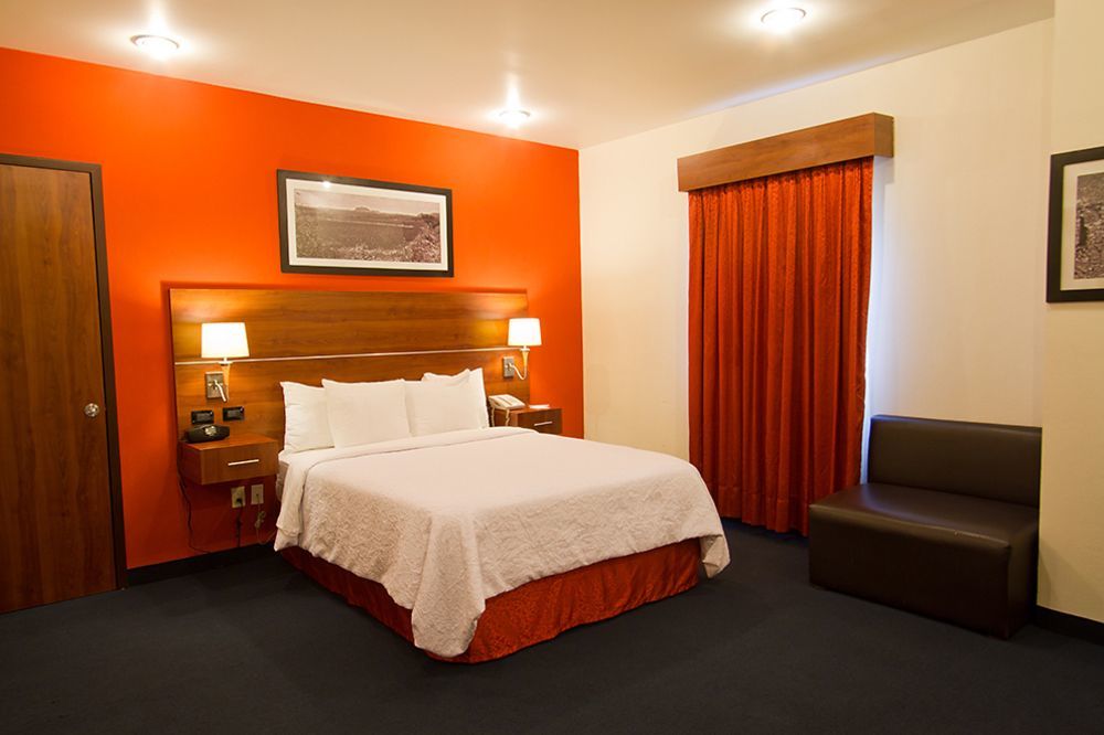 Hampton By Hilton San Juan Del Rio Hotel Bagian luar foto