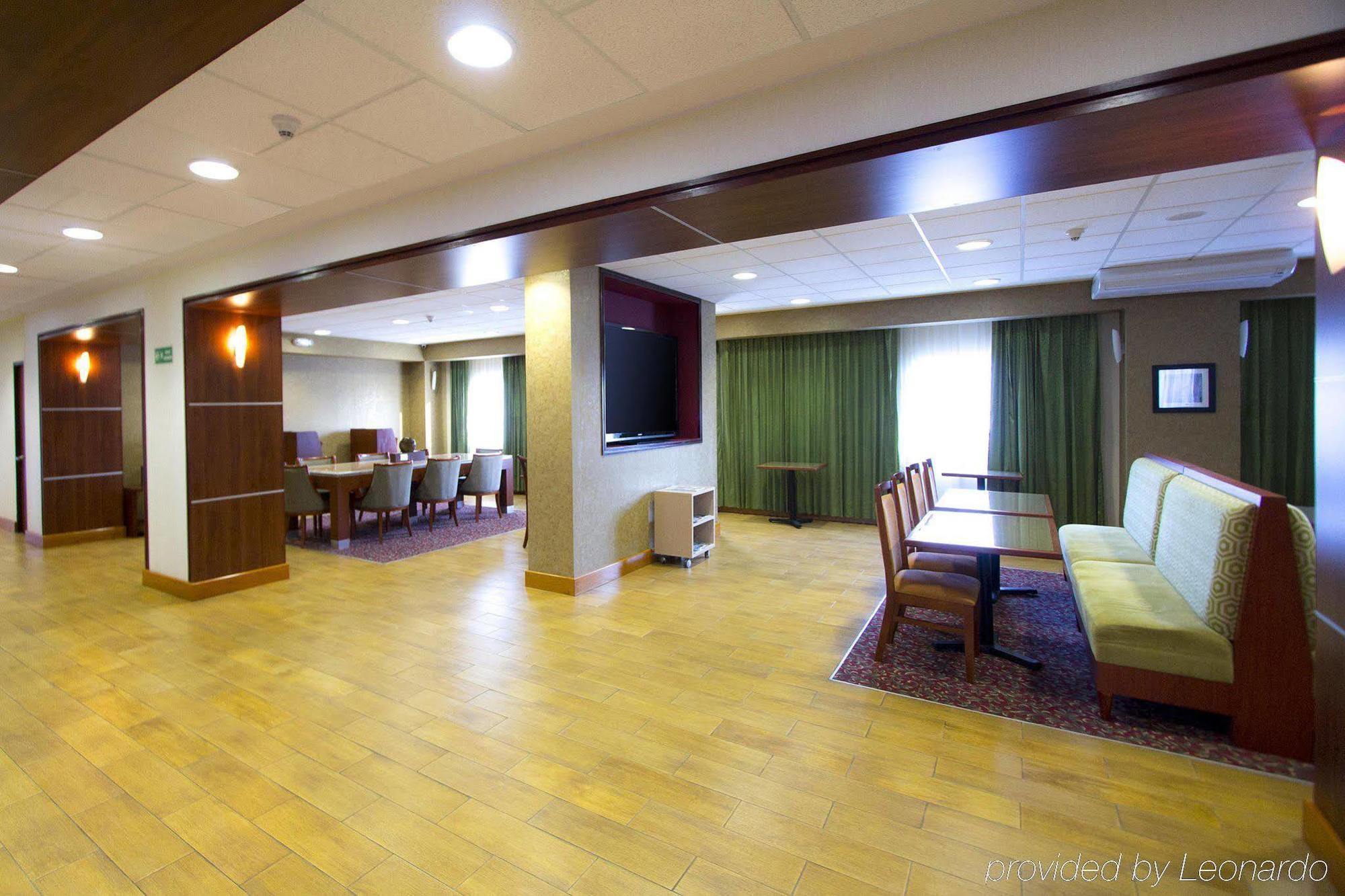 Hampton By Hilton San Juan Del Rio Hotel Bagian luar foto