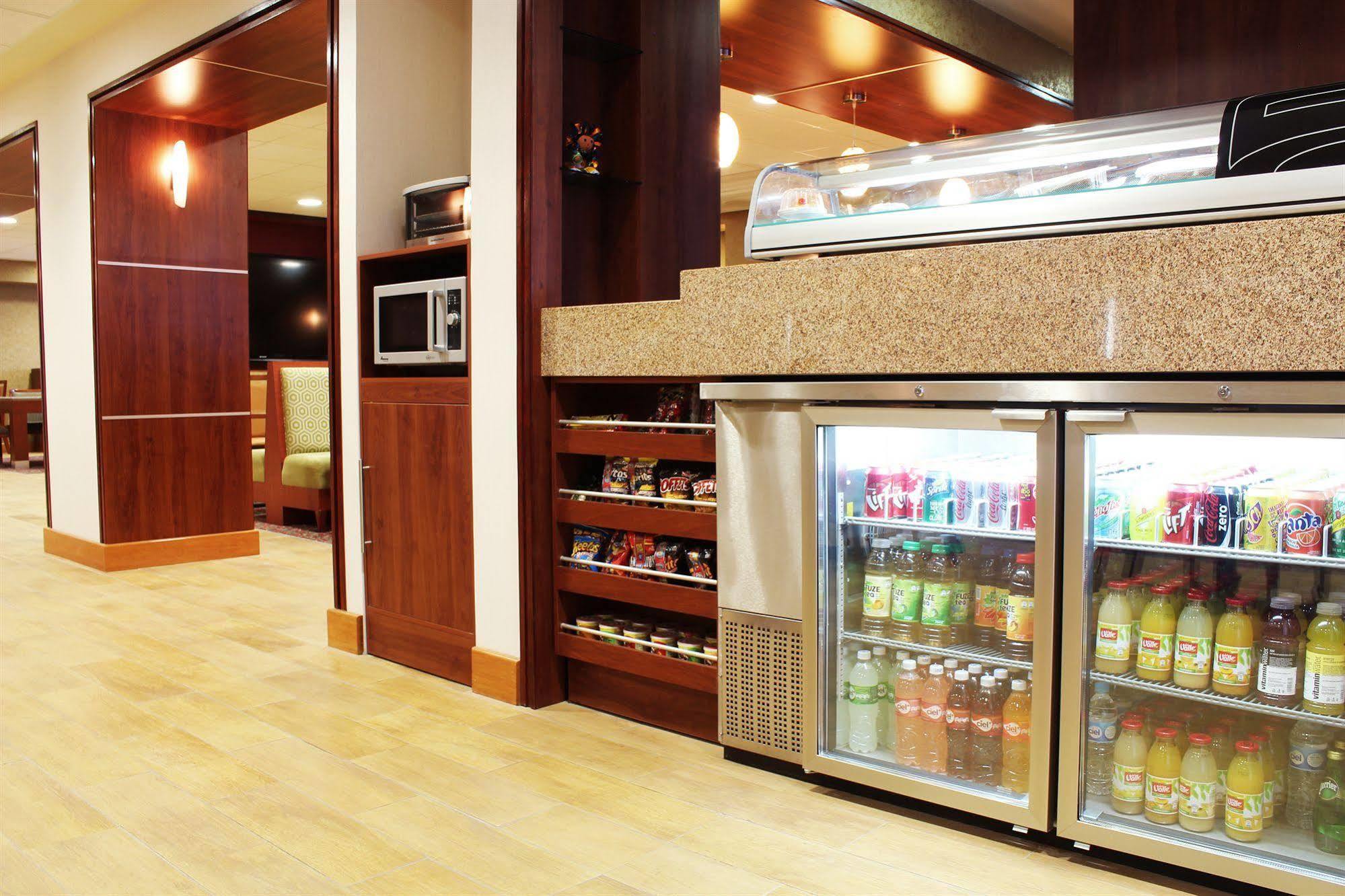 Hampton By Hilton San Juan Del Rio Hotel Bagian luar foto