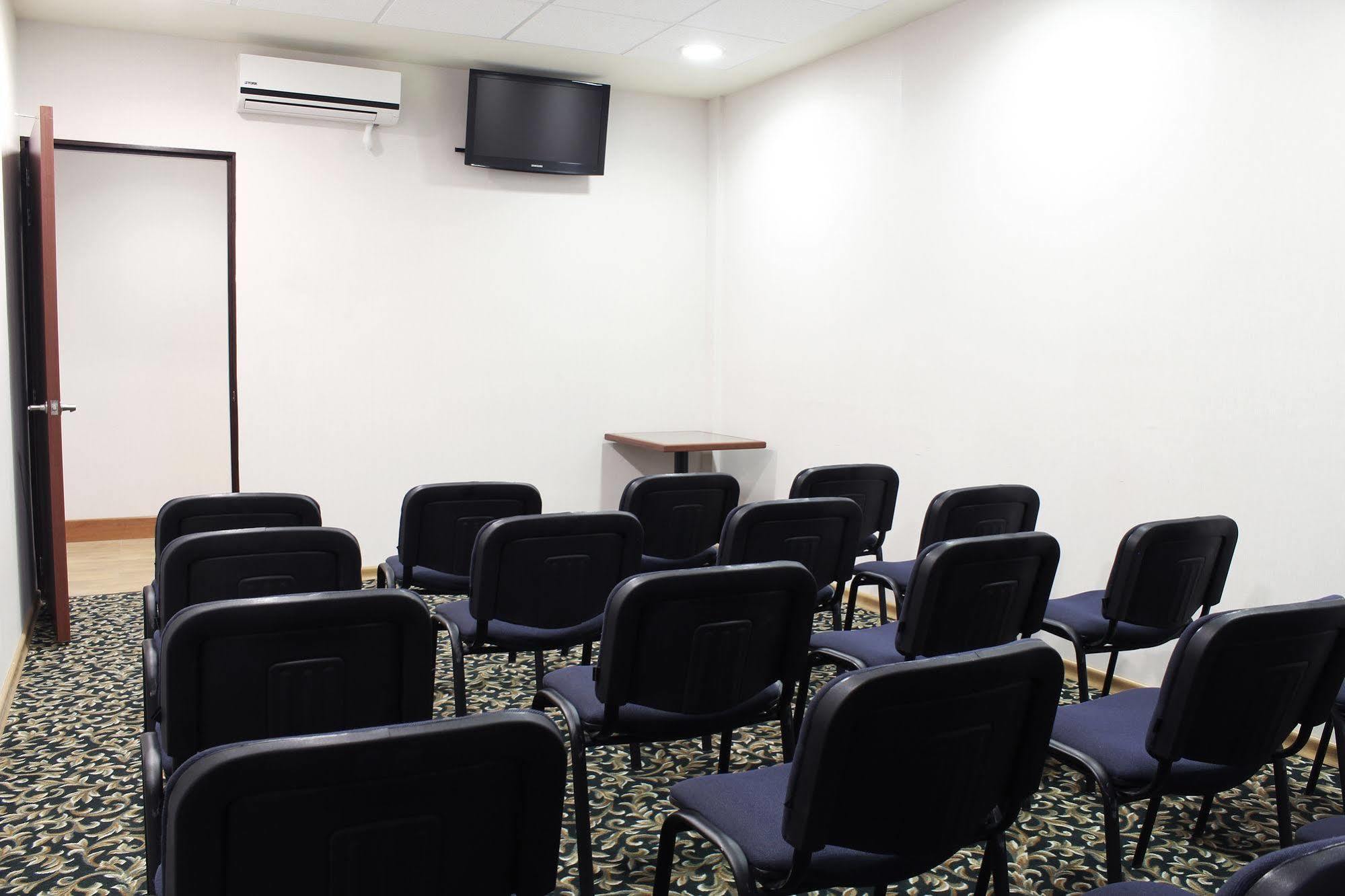 Hampton By Hilton San Juan Del Rio Hotel Bagian luar foto